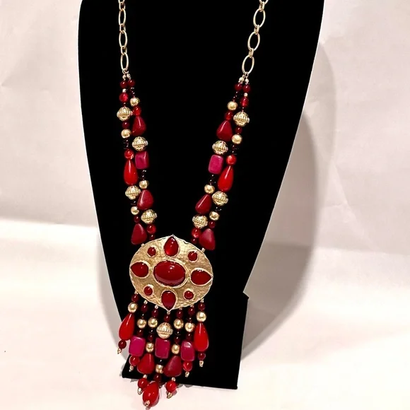 CHICO’s 35th Anniversary Merlot Red & Gold Statement Necklace | NWT | MSRP $119 - Picture 9 of 10